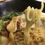 楽猿 - ヒーヒーロミオラーメン