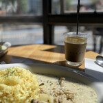 イエロー カフェ - 