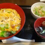 焼き鳥や Shin - 炭焼親子丼