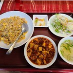 炒飯ランチ(880円)です。