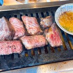 大阪焼肉・ホルモン ふたご - ざぶとんロースステーキ完成♪