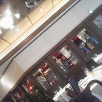 シェ・イノ - 