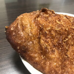 粉とクリーム - 先端に着目する。