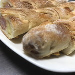 粉とクリーム - 先端に着目する。