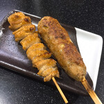 三酉屋 - かわ塩165円、つくね塩198円