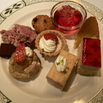 ロウリーズ・ザ・プライムリブ - 