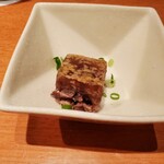 Zenseki Koshitsu Umeko No Ie - お通し 牛肉の煮こごり