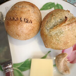 モナリザ - モナリザの焼き印入りのパン