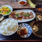 Yakiniku Ando Shushoku Rakunagi - 