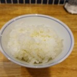 手打式超多加水麺 ののくら - ご飯(100円)