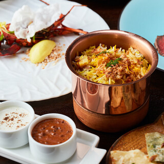 新感覚のスパイスを使った世界大注目のインド料理