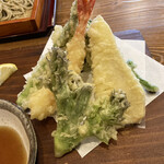 安心 - 天ぷらは季節の野菜が美味しい！