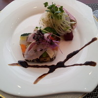 カジュアルフレンチ　アミー - 前菜　鰤のソテーと野菜のテリーヌ（らしい）