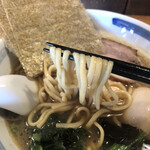 水戸屋 - 人生初の麺リフトアップ（下手くそだけど）