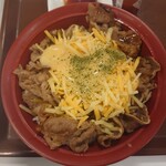 すき家 - チーズ牛カルビ丼(肉1.5倍盛)