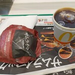 マクドナルド - 炙り醤油風べーコントマト肉厚ビーフとアイスコーヒーS