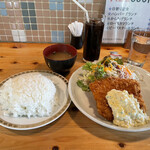 Ajikoubou - シーフードランチ(カジキマグロフライ） 600円