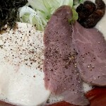 Minatoya - こってりラーメンの牛チャーシューと鶏チャーシュー