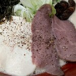 みなとや - こってりラーメンの牛チャーシューと鶏チャーシュー