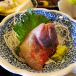 大磯大衆食堂 えびや - お刺身（鰤）2021.04.20