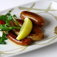 ソーセージ盛り合わせ