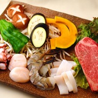 ★甚六ミックス-豪華鉄板焼きの盛り合わせ-／2人前