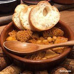 スペインバル リベル - マドリッド風カジョス