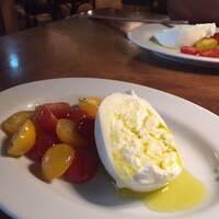 カルネジーオ イースト - 