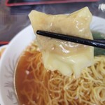 中華飯店 孔雀 - ワンタンは5個デス