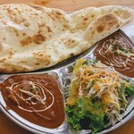 Taji Maharu - スペシャルランチ 999円
      バターチキンカレー2辛
      プラウンカレー2辛(エビ)