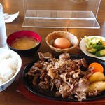 しゃぶ太郎 - Cセット  黒牛カルビ定食300ｇ  ￥1000 生卵 ￥50