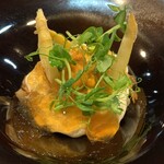 ars - ホワイトアスパラ ハチノス ホワイトアスパラガスのムースが柔らか、なめらか。ハチノスは食感が楽しい。 コンソメジュレも好み。雲丹甘い。シェフのセンスが光っていました。