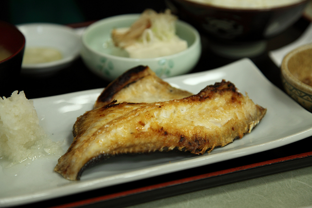 丸の内食堂 - 羽後牛島（食堂）の写真