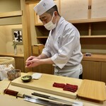 日本橋蛎殻町 すぎた - 端正な所作