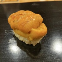 日本橋蛎殻町 すぎた - 馬糞雲丹握り