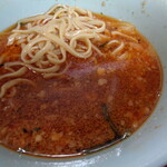 ラーメン二郎 - 色ほど辛くなく酸味が旨い