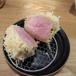 とんかつ成蔵 - なんと説得力のある断面