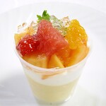 ル・パティシエ ヨコヤマ - 参考：赤肉メロンのクリームブリュレ408円外税ｗ