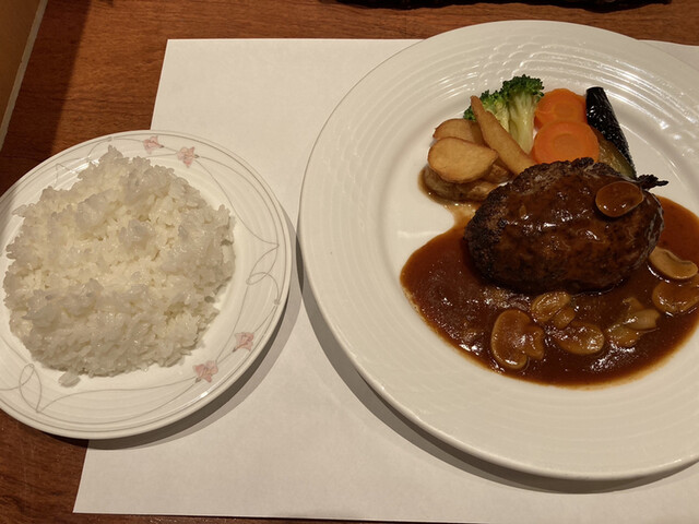 ラミ L Ami 旧居留地 大丸前 洋食 食べログ ラミ L Ami 旧居留地 大丸前 洋食 食べログ