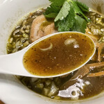 Japanese Soba Noodles 蔦 - スープ