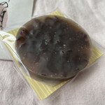 宝泉堂 - こちらは、ふつうの小豆を使ってるらしい。違いは分からないかも。