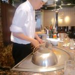 steakdining鷹 - フォアグラを焼いています