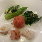 寿し処 春道 - アスパラ　あずきな　さめがれい　赤縞エビ　タコ　トマト