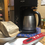 ゴンゾウ カフェ&ビーンズ - コーヒーメーカーあった(^^)自慢の軽量スプーン