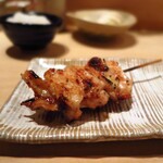 鳥しき - こりこり軟骨(薬研)間に挟まる肉も◎