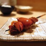 鳥しき - レア過ぎない、むっちゃ上手な火入れでトロトロ