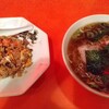 栄楽 - 半炒飯ラーメン