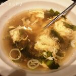 闇市 - 玉子入りアッサリわかめスープの“わかめすぅぷ”