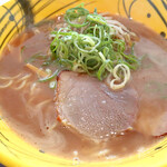 淡路島南パーキングエリア（上り）フードコート - 盛りは叉焼、もやし、メンマで、 ねぎは青ねぎでした。