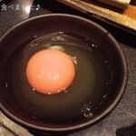 闇市 - 黄身がすごく濃厚で、お代は100円弱。